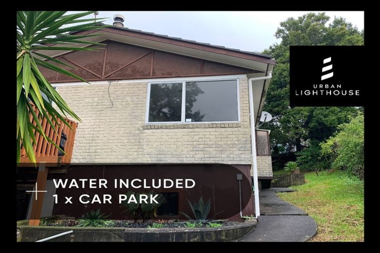 Photo of property in 14 Kilcar Place, Massey, Auckland, 0614