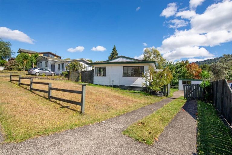 Photo of property in 62 Blomfield Street, Pukehangi, Rotorua, 3015