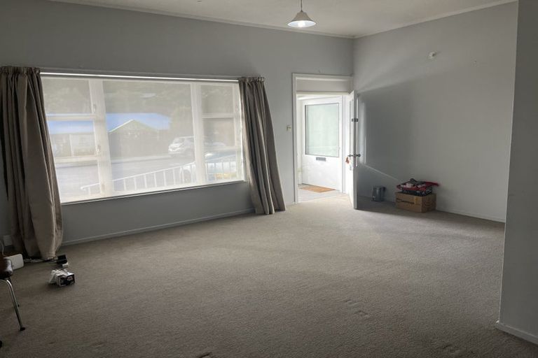 Photo of property in 4/124 Campbell Street, Karori, Wellington, 6012