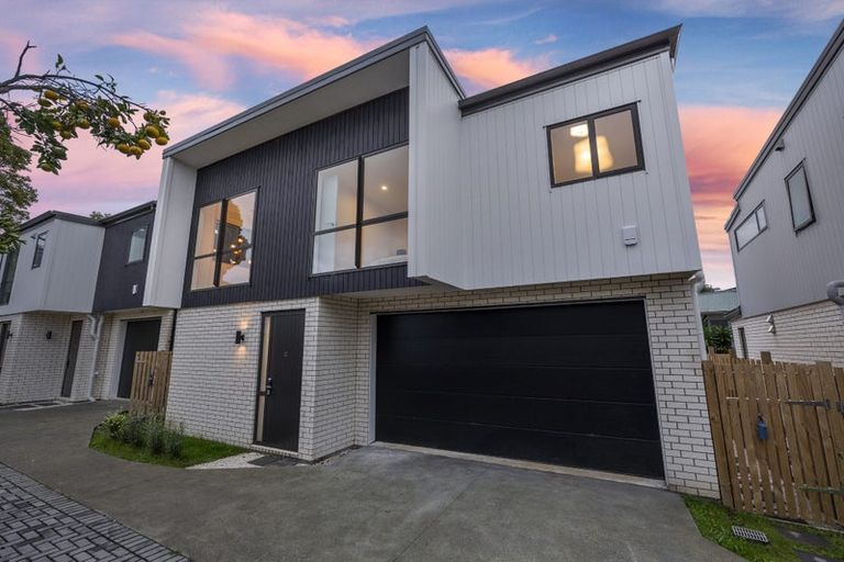 Photo of property in 3c Margaret Place, Milford, Auckland, 0620