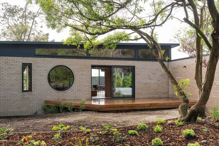 Photo of property in 109b Cliffs Road, Saint Clair, Dunedin, 9012