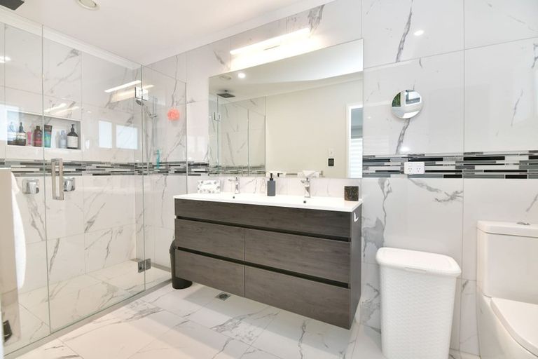 Photo of property in 36 Manhattan Rise, Orewa, 0931