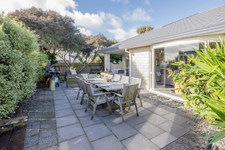 Photo of property in 43 Murray Court, Paraparaumu Beach, Paraparaumu, 5032