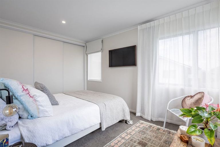 Photo of property in 9 Fort Lincoln Loop, Karaka, Papakura, 2113