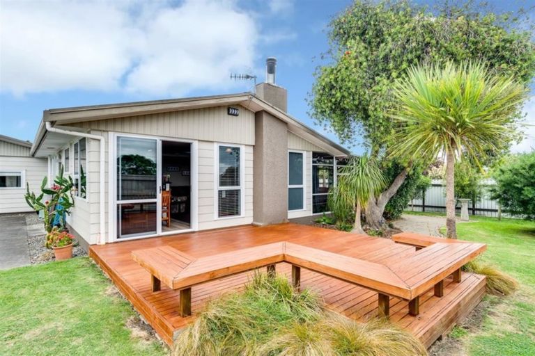 Photo of property in 1 Fife Crescent, Tamatea, Napier, 4112