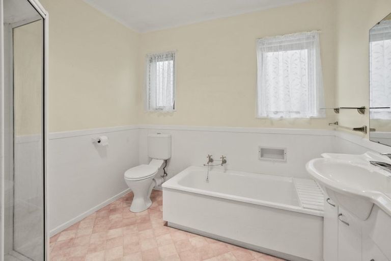 Photo of property in 9 West Crescent, Te Puru, Thames, 3575