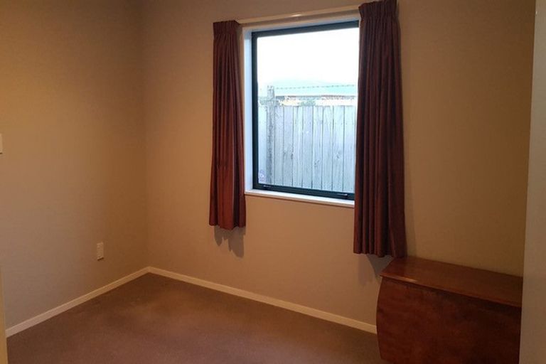 Photo of property in 50a Paritutu Road, Spotswood, New Plymouth, 4310