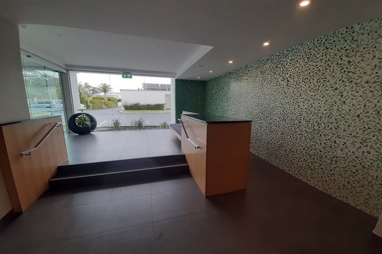 Photo of property in 58/45 Stanley Road, Stanley Point, Auckland, 0624