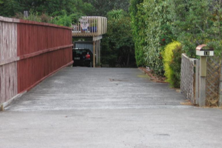 Photo of property in 12 Harrybrook Road, Green Bay, Auckland, 0604