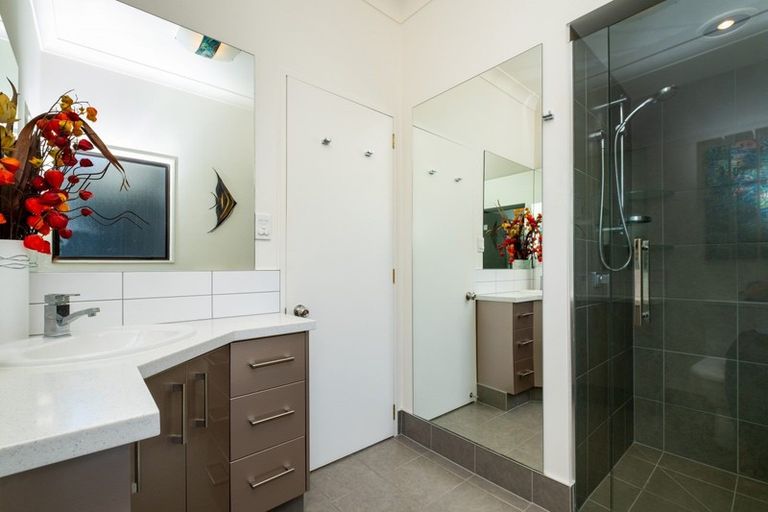 Photo of property in 185 Te Mata Road, Havelock North, 4130