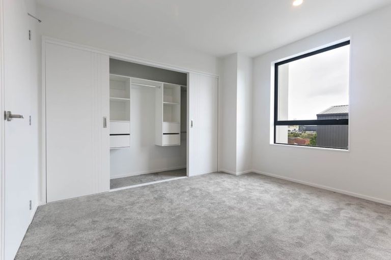 Photo of property in 32a/9 Westgate Drive, Massey, Auckland, 0614