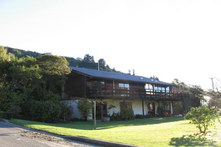 Photo of property in 4a Dalefield Drive, Cashmere, Christchurch, 8022