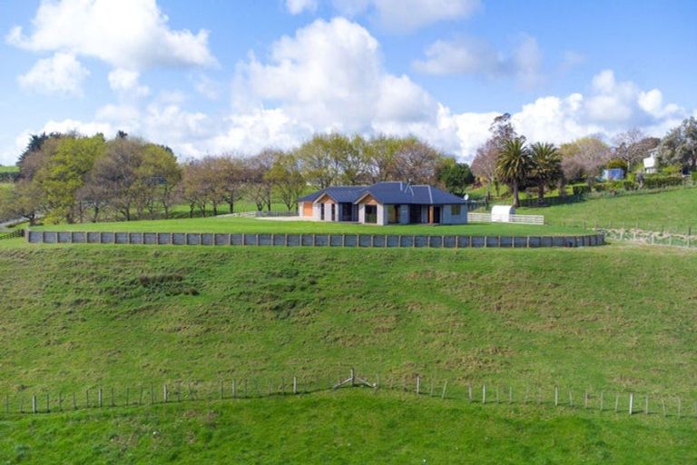Photo of property in 34 Cowper Road, Dannevirke, 4930