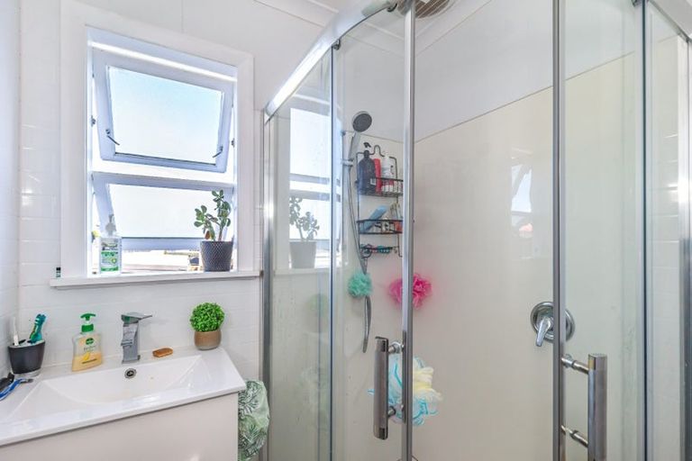 Photo of property in 41 Read Street, Levin, 5510