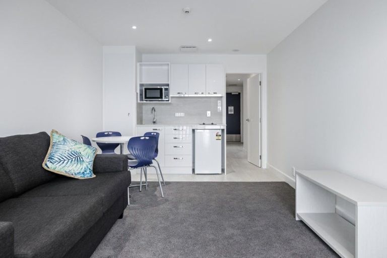 Photo of property in 6 Adams Avenue, Mount Maunganui, 3116