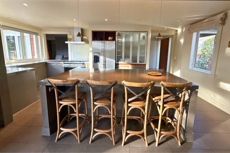 Photo of property in 11 Kelliher Drive, Wanaka, 9305