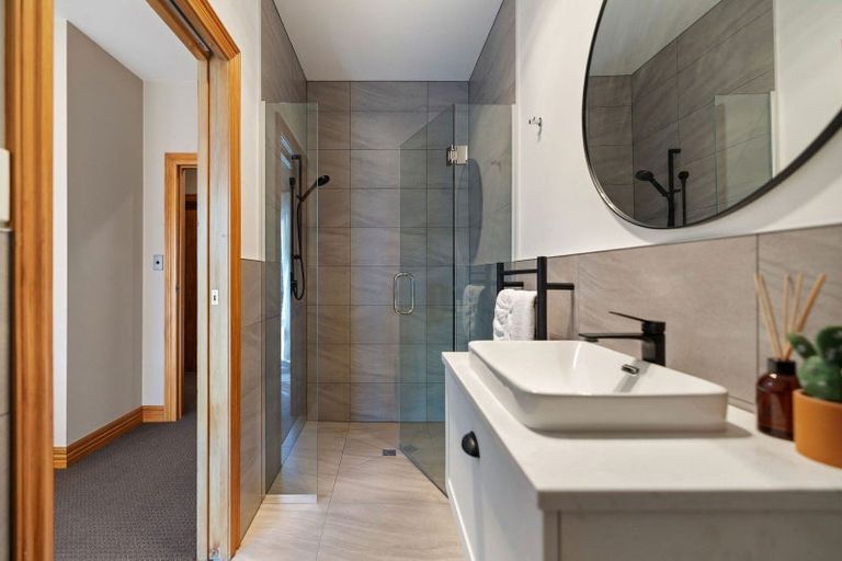 Photo of property in 714 Lake Hayes-arrow Junction Highway, Lake Hayes, Queenstown, 9371