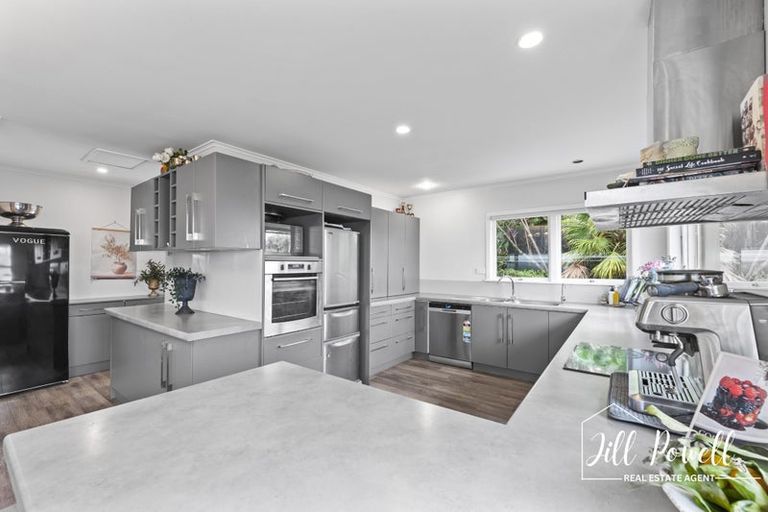 Photo of property in 2 Bickerstaffe Road, Maungaturoto, 0520
