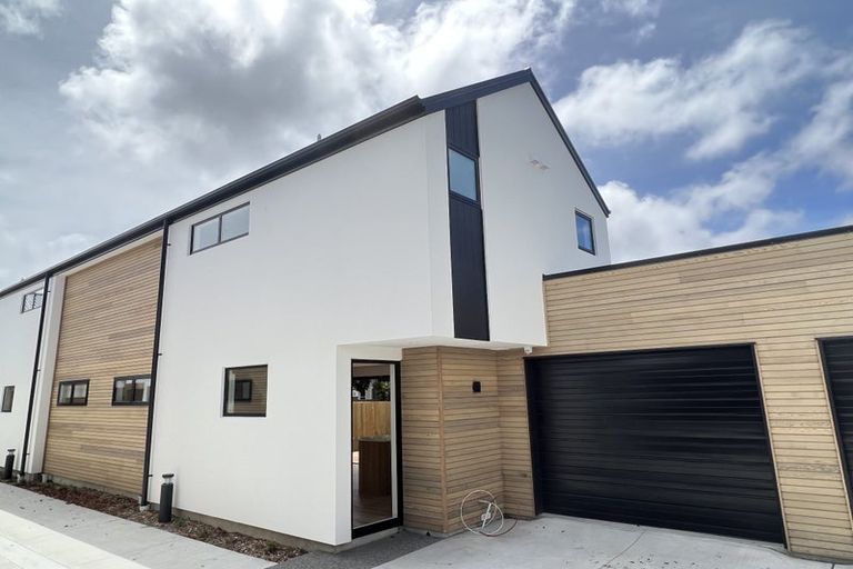 Photo of property in 97b Poulson Street, Addington, Christchurch, 8024