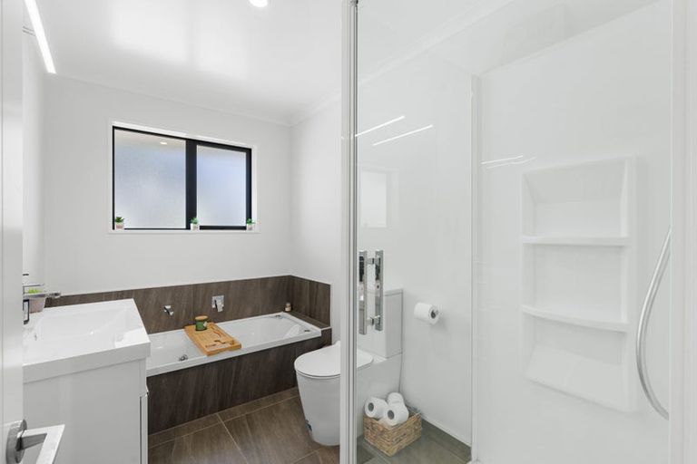 Photo of property in 2 Godley Place, Woodend, 7610