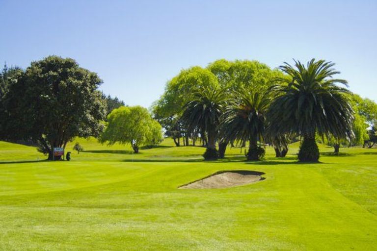 Photo of property in 27 Rauparaha Street, Waikanae Beach, Waikanae, 5036