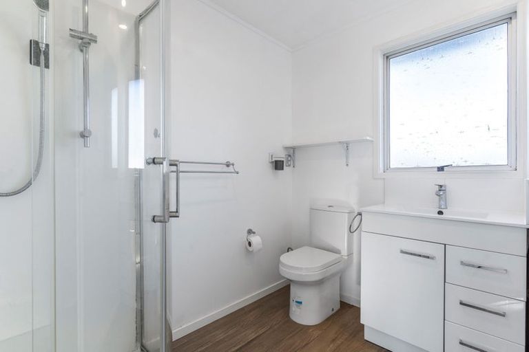 Photo of property in 1/4 Clyma Place, Massey, Auckland, 0614