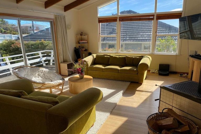 Photo of property in 3 Mason Street, New Lynn, Auckland, 0600