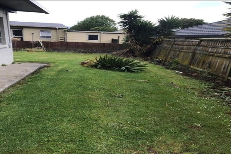 Photo of property in 277 Massey Road, Mangere East, Auckland, 2024