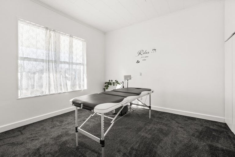 Photo of property in 74 Aitken Street, Ashburton, 7700