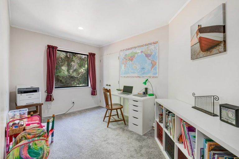 Photo of property in 99 Waldorf Crescent, Orewa, 0931