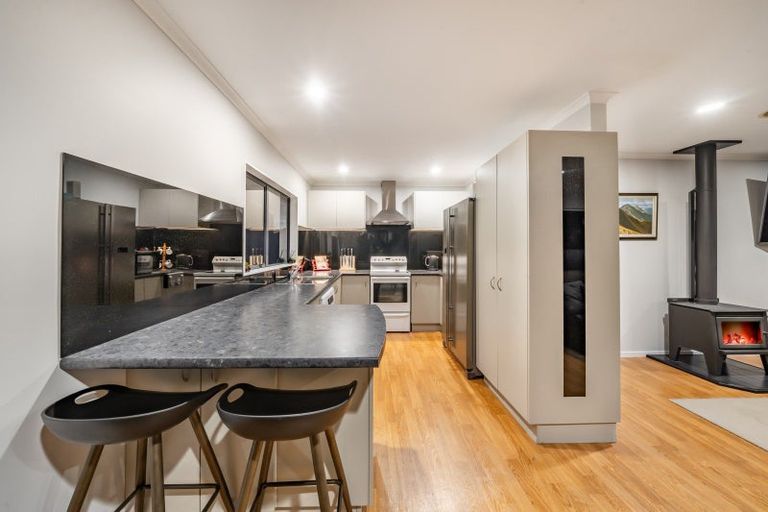 Photo of property in 5 Ashburn Road, Wainuiomata, Lower Hutt, 5014