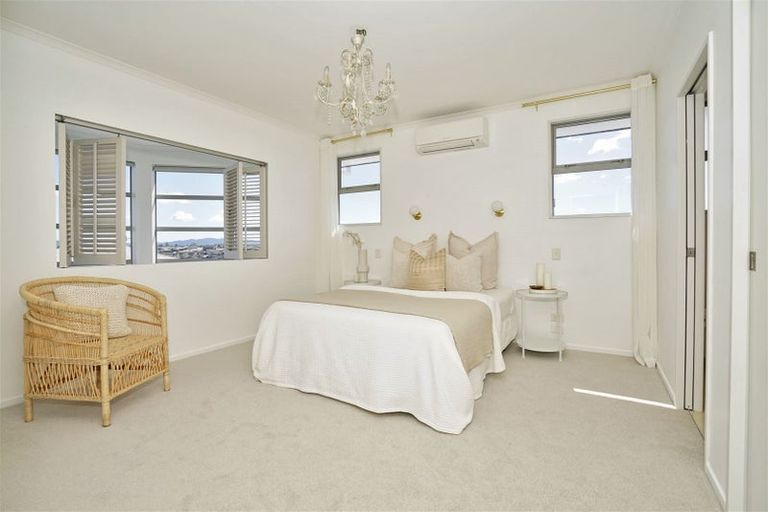 Photo of property in 17 Raddington Way, Huntington, Hamilton, 3210