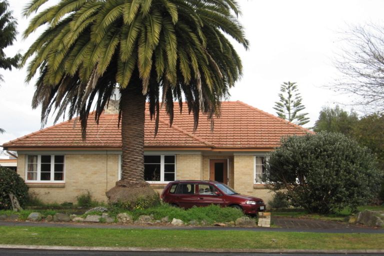 Photo of property in 108 Cook Street, Hamilton East, Hamilton, 3216