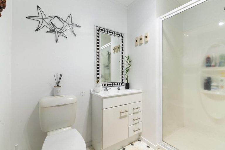 Photo of property in 52c Langstone Street, Welcome Bay, Tauranga, 3112