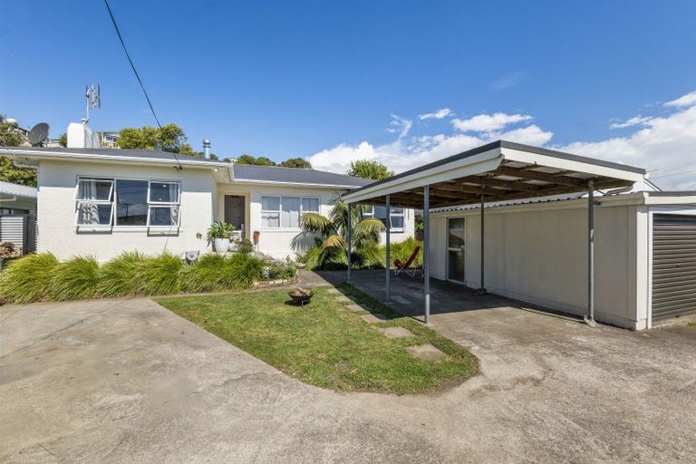 Photo of property in 16 Rosendale Avenue, Spotswood, New Plymouth, 4310