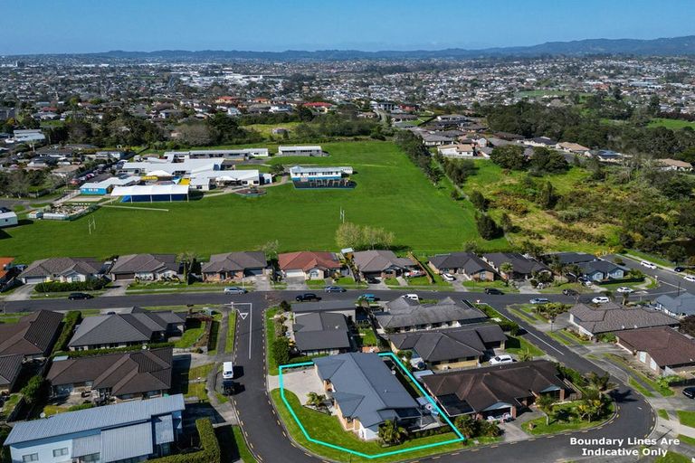 Photo of property in 4 Karika Place, Massey, Auckland, 0614