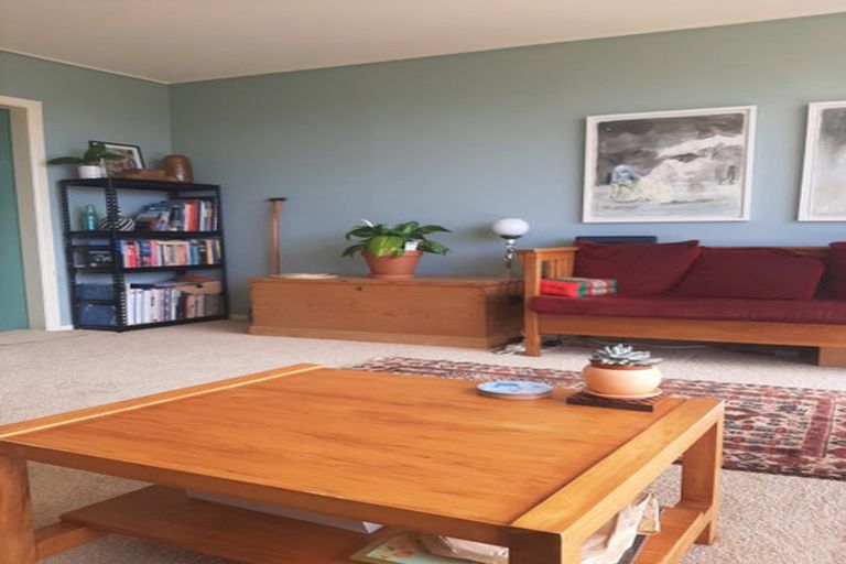 Photo of property in 23uc6 Rangitane Street, Maupuia, Wellington, 6022