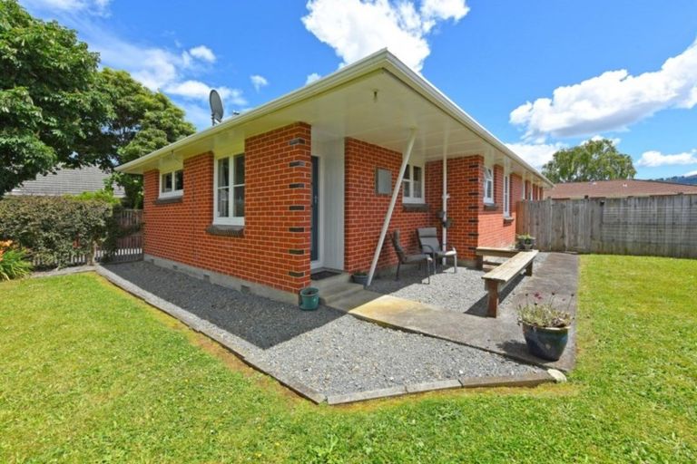 Photo of property in 49 Wilford Street, Wallaceville, Upper Hutt, 5018