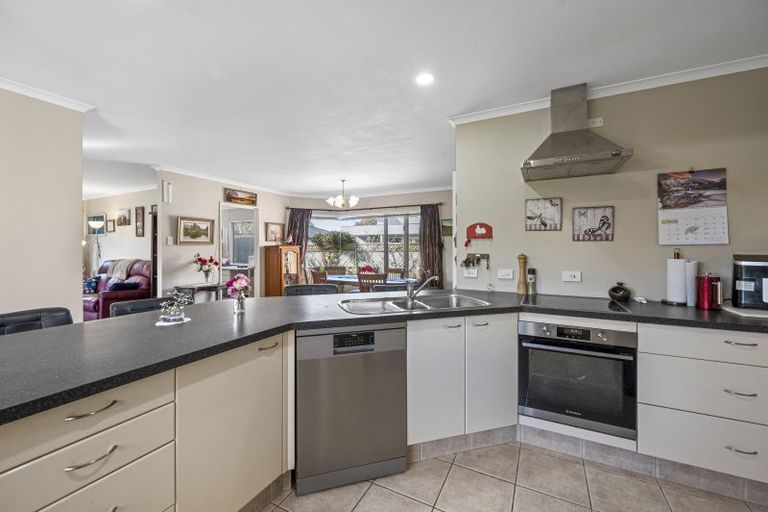 Photo of property in 527c Main North Road, Bay View, Napier, 4104