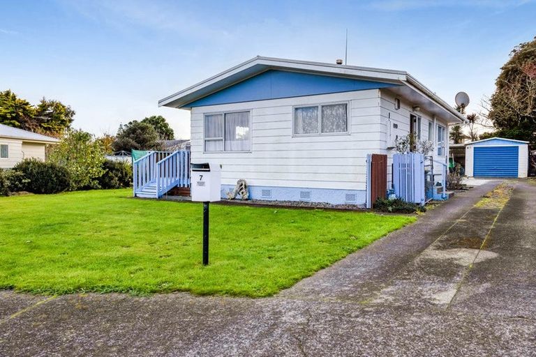 Photo of property in 7 Totara Crescent, Hawera, 4610