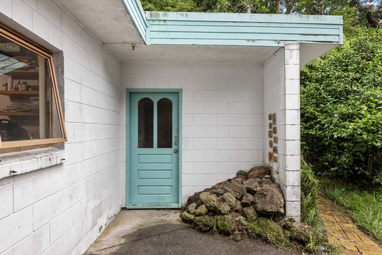 Photo of property in 19 Tainui Road, Titirangi, Auckland, 0604