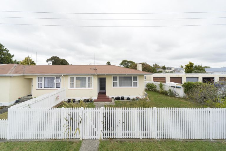 Photo of property in 341 Botanical Road, West End, Palmerston North, 4412