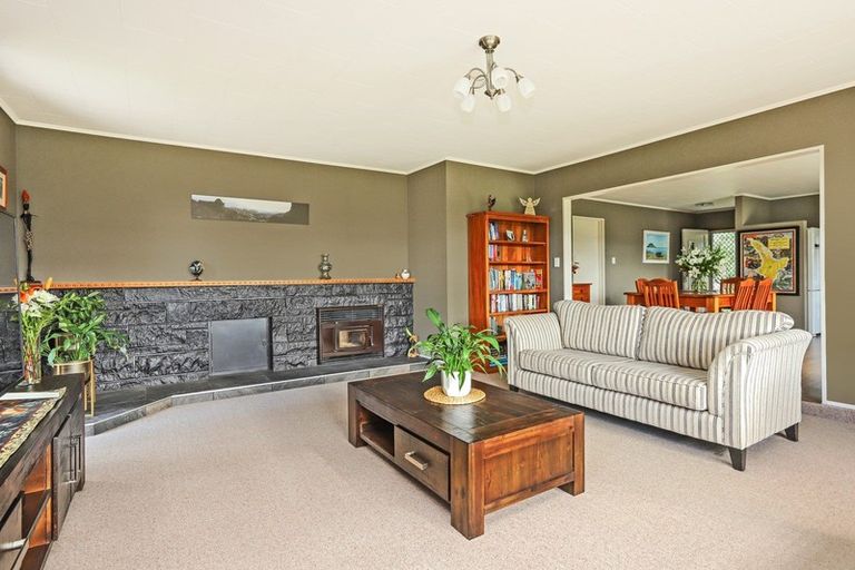 Photo of property in 51b Avondale Road, Taradale, Napier, 4112