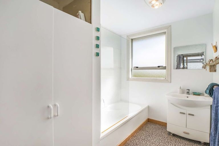 Photo of property in 16 Hall Street, Motunau, Waipara, 7387