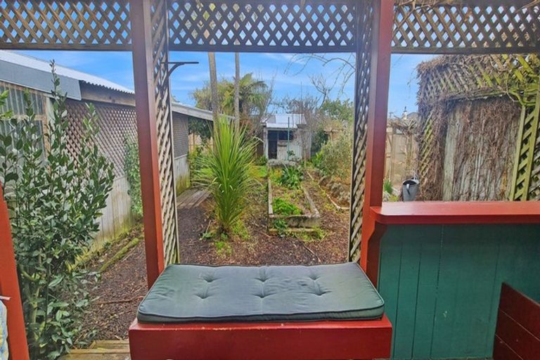 Photo of property in 3 Robert Street, Marton, 4710