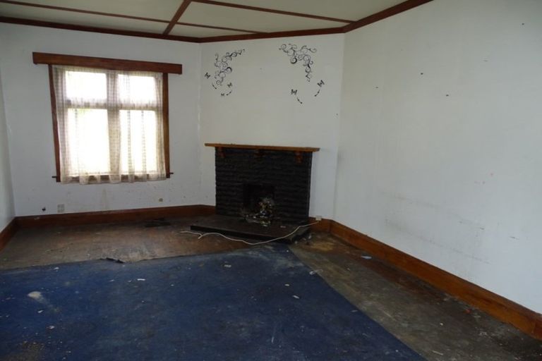 Photo of property in 28 Ocean Beach Road, Bluff, 9814