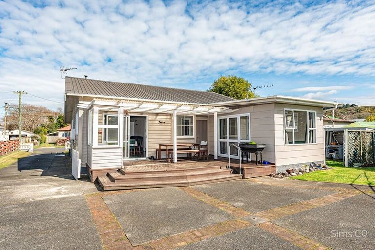 Photo of property in 36 Stewart Street, Aramoho, Whanganui, 4500