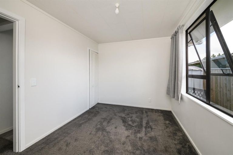 Photo of property in 24 Fergusson Street, Marton, 4710