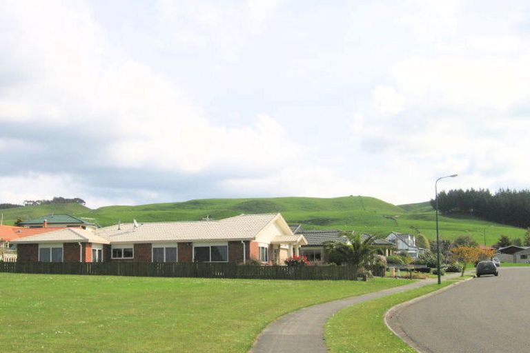 Photo of property in 23 Hoyte Place, Pukehangi, Rotorua, 3015