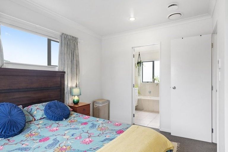 Photo of property in 61a Kayes Road, Pukekohe, 2120